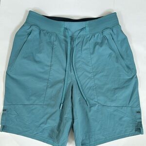 Lululemon Bow Line aqua blue 7.5” Shorts size Small